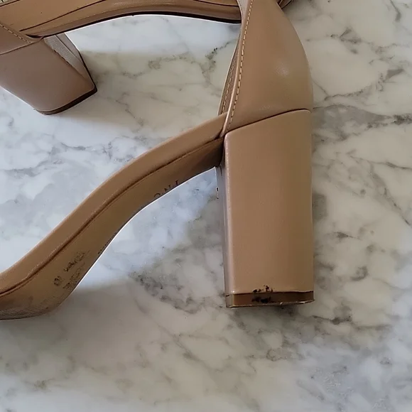 INC International Concepts Heels Size 8 - Picture 5 of 7